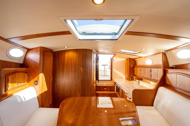 Grateful Miles Yacht Photos Pics 