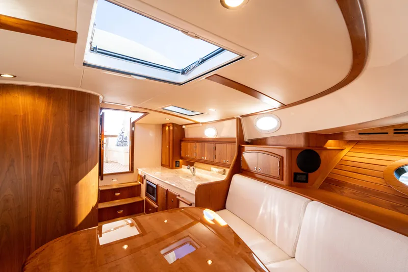 Grateful Miles Yacht Photos Pics 