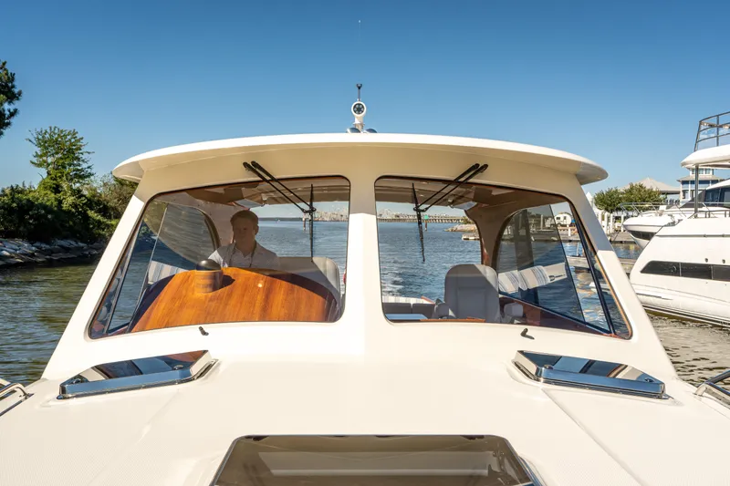 Grateful Miles Yacht Photos Pics 