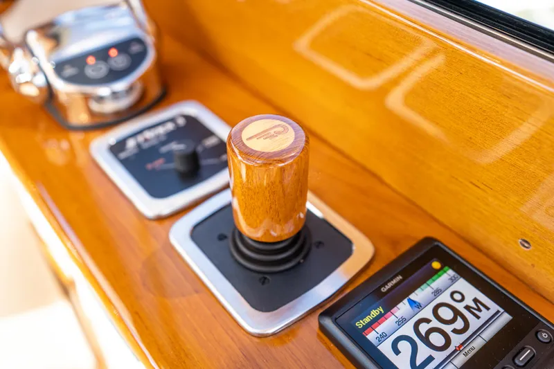 Grateful Miles Yacht Photos Pics 