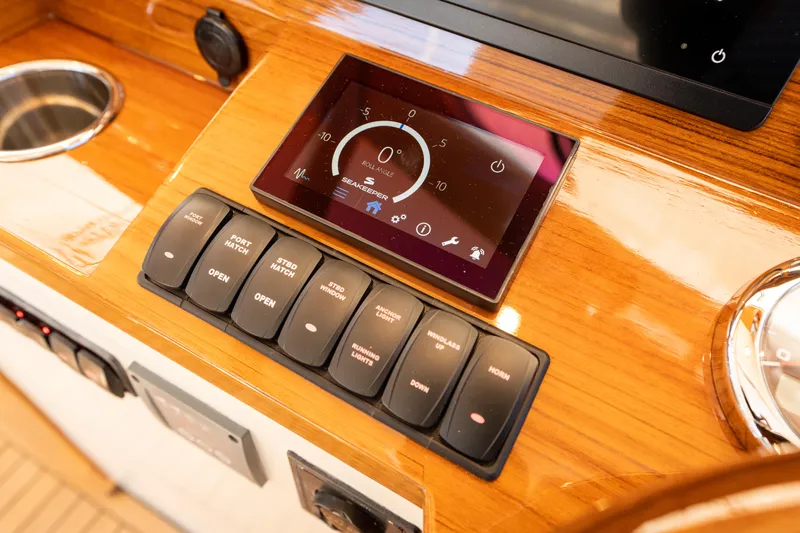 Grateful Miles Yacht Photos Pics 