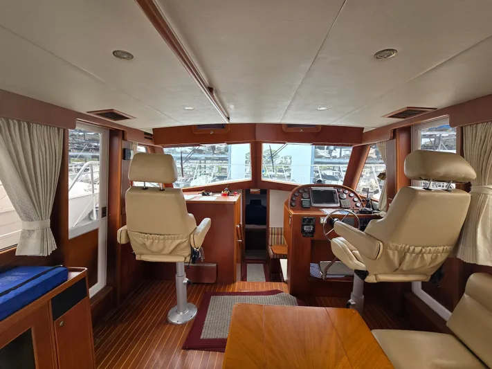  Yacht Photos Pics 2006 ISLAND PILOT 395 CRUISER - Image 24