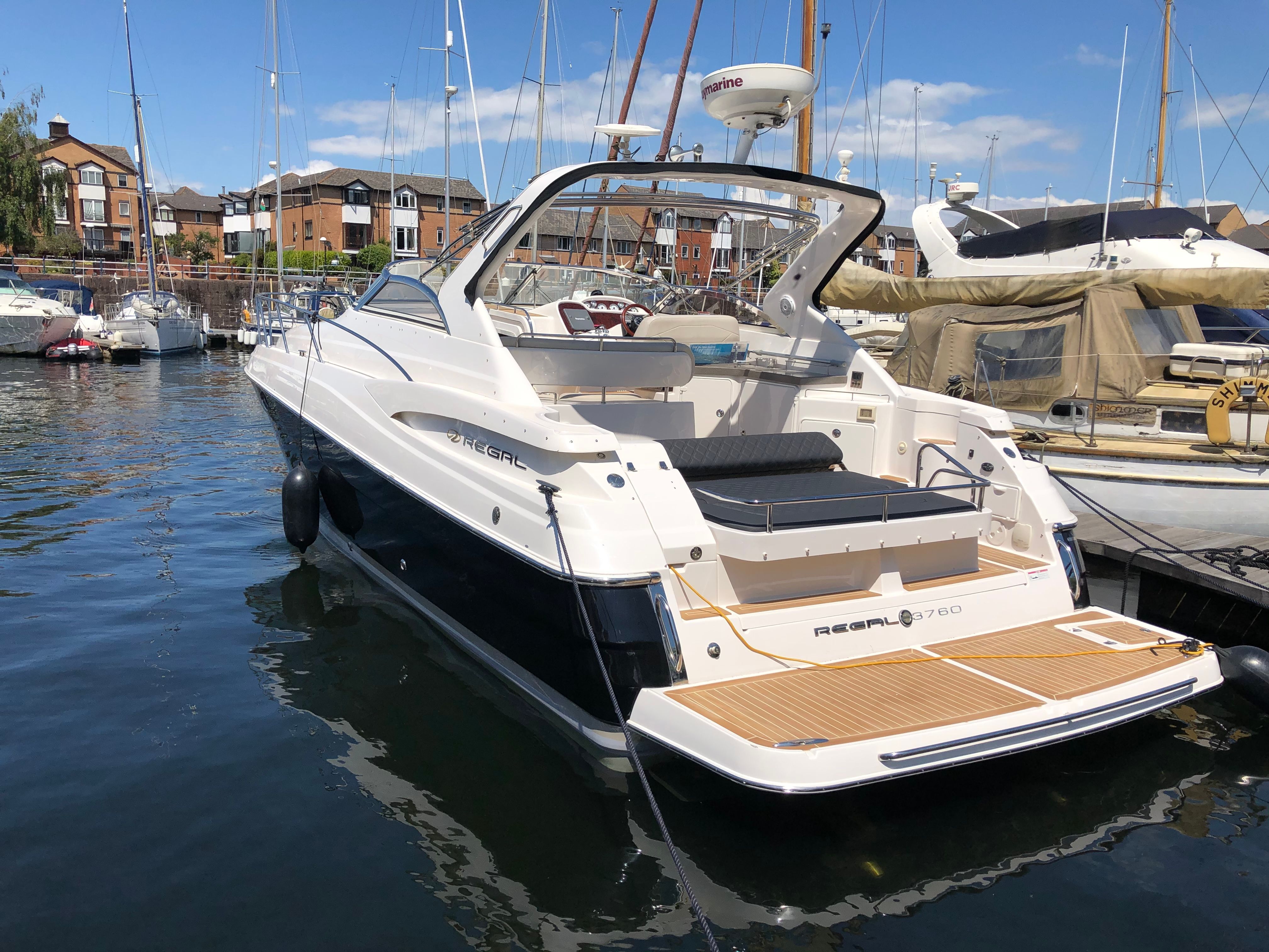 2008 Regal Commodore 3760 IO