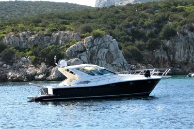 2000 Uniesse 42 Open