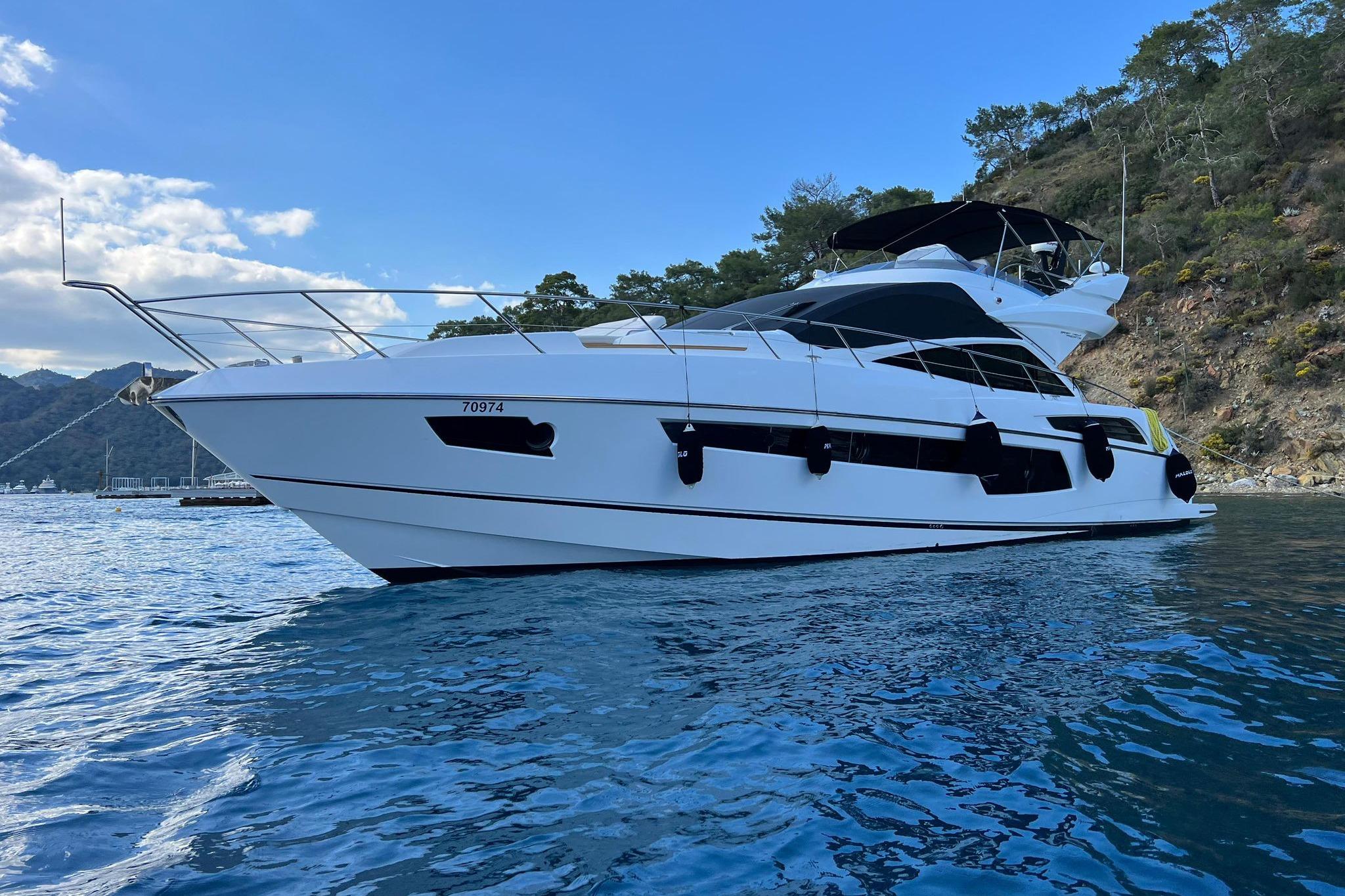 2014 Sunseeker 68 Sport Yacht