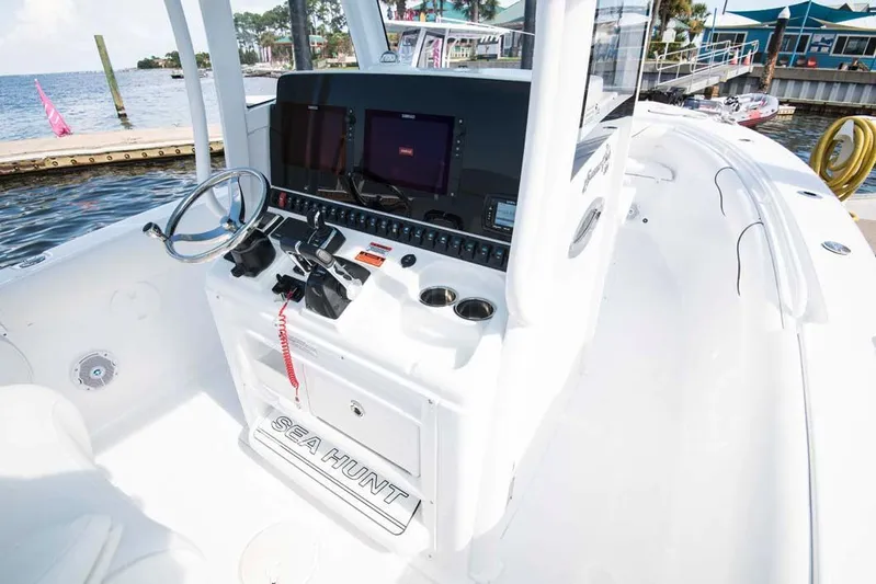  Yacht Photos Pics Manufacturer Provided Image