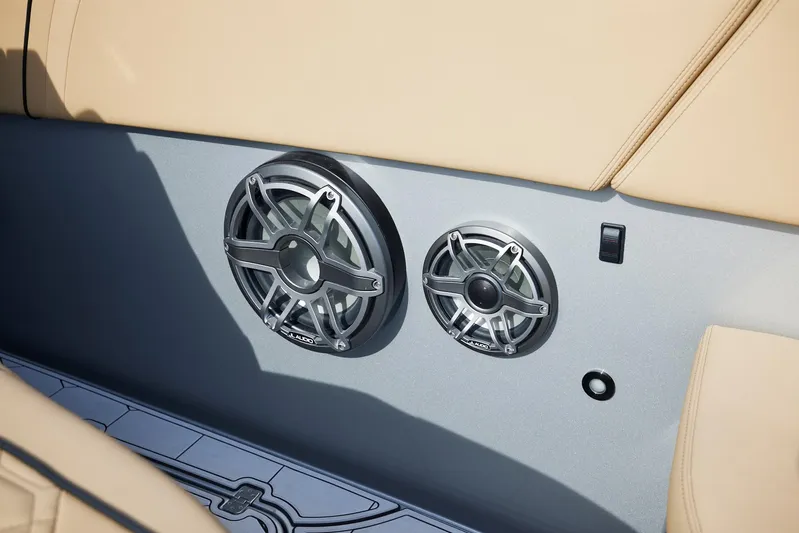  Yacht Photos Pics 2024 Midnight Express 37' Open boat interior speakers and seating.