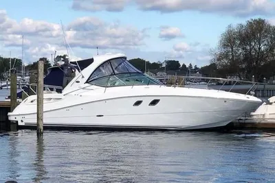 Sea Ray 330 Sundancer