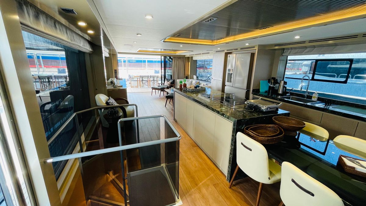 2024 Sirena 78 