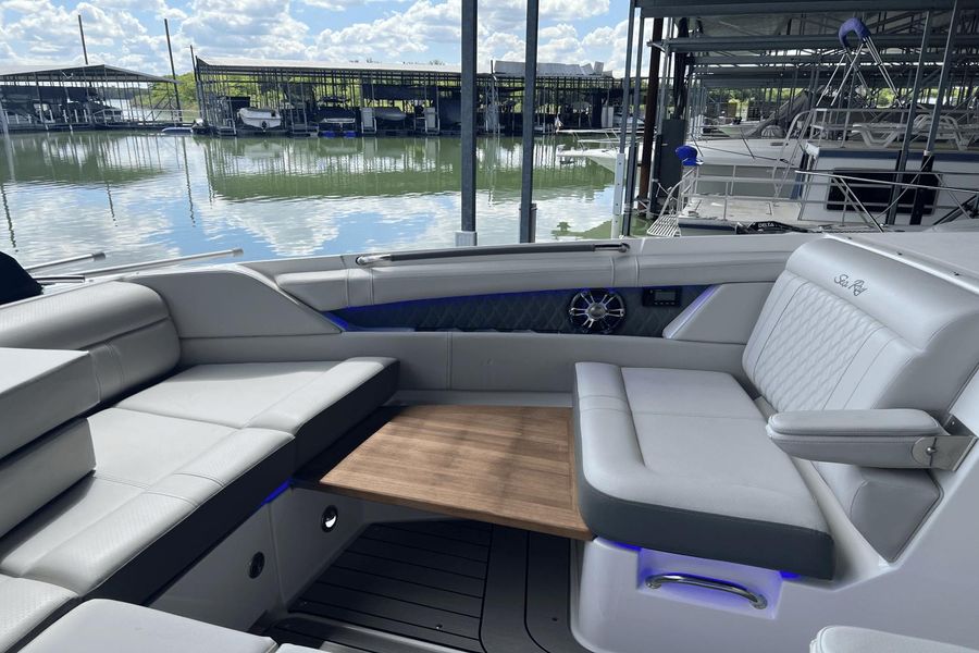 2022 Sea Ray 350 SLX