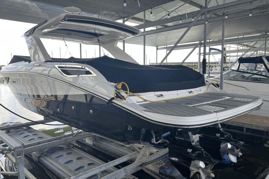 2022 Sea Ray 350 SLX