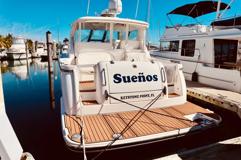 Suenos Yacht Photos Pics Tiara Sovran 3600 2005