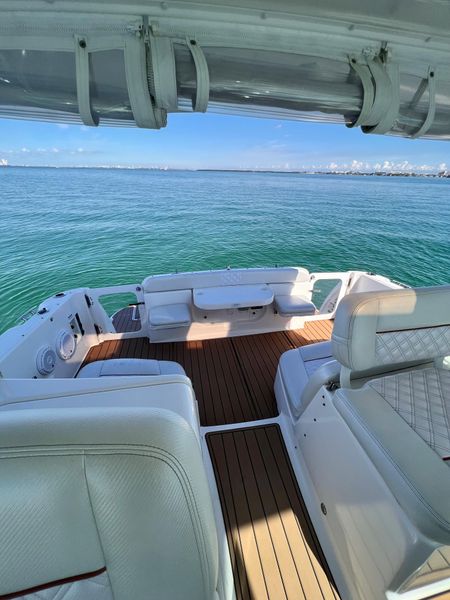 2005 Tiara Yachts 3600 Sovran