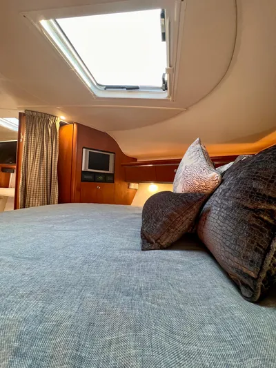 Suenos Yacht Photos Pics Tiara Sovran 3600 2005