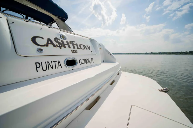  Yacht Photos Pics 1998 Sea Ray Sundancer 400 yacht named "Cash Flow" docked in Punta Gorda, Florida.