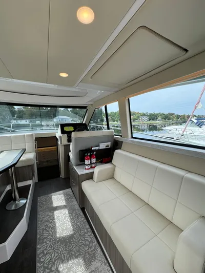 No Regrets Yacht Photos Pics 