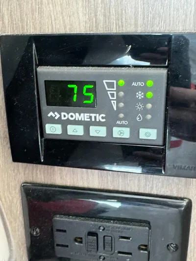 No Regrets Yacht Photos Pics 