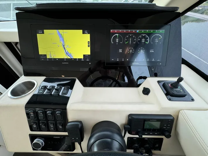 No Regrets Yacht Photos Pics 