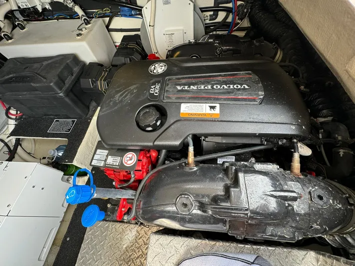 No Regrets Yacht Photos Pics 