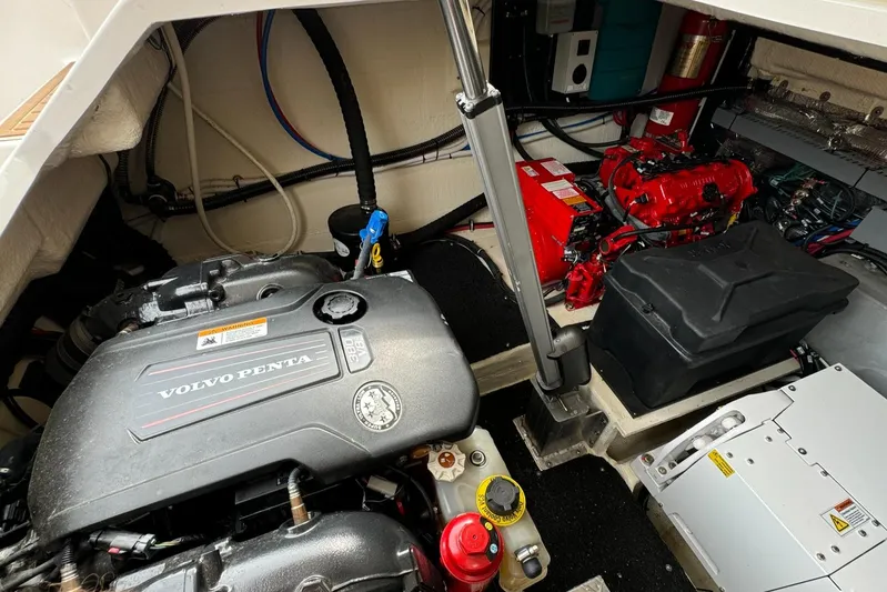 No Regrets Yacht Photos Pics 