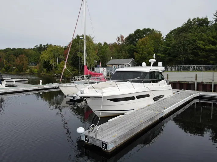 No Regrets Yacht Photos Pics 