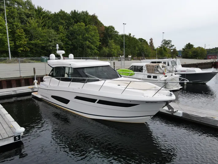 No Regrets Yacht Photos Pics 