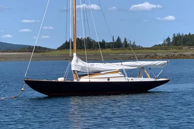 Classic Dark Harbor 17