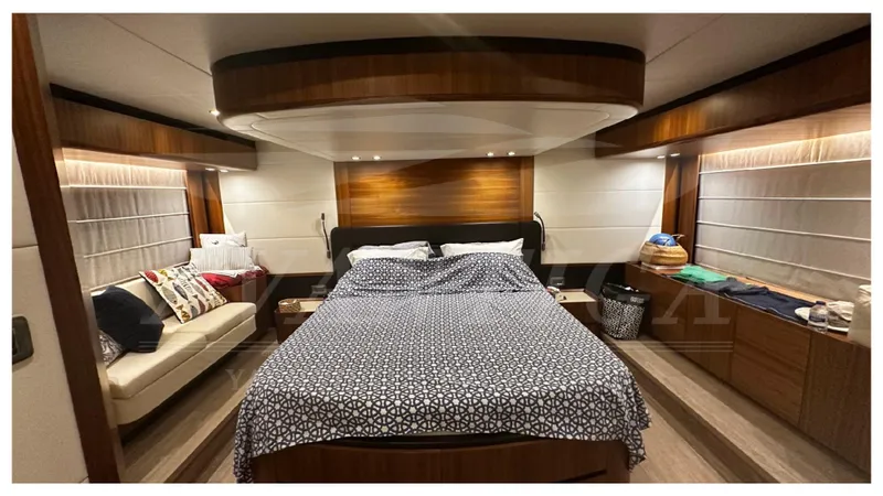  Yacht Photos Pics ABSOLUTE NAVETTA 58