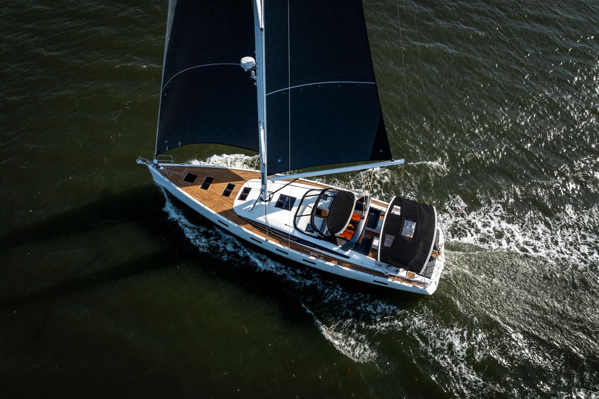 2016 Jeanneau 64 