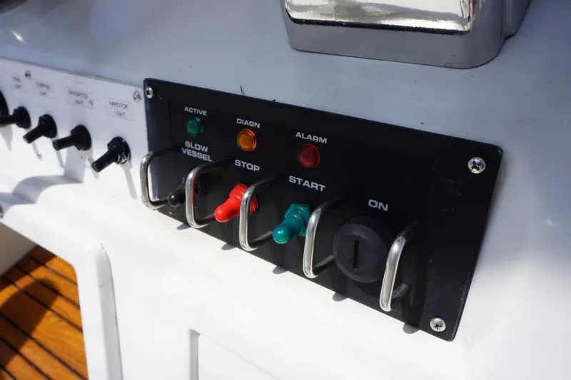 Musn't Touch It Yacht Photos Pics Control panel of a 1996 Egg Harbor 38 Sport Fish boat.