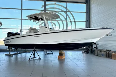 Boston Whaler 270 Dauntless