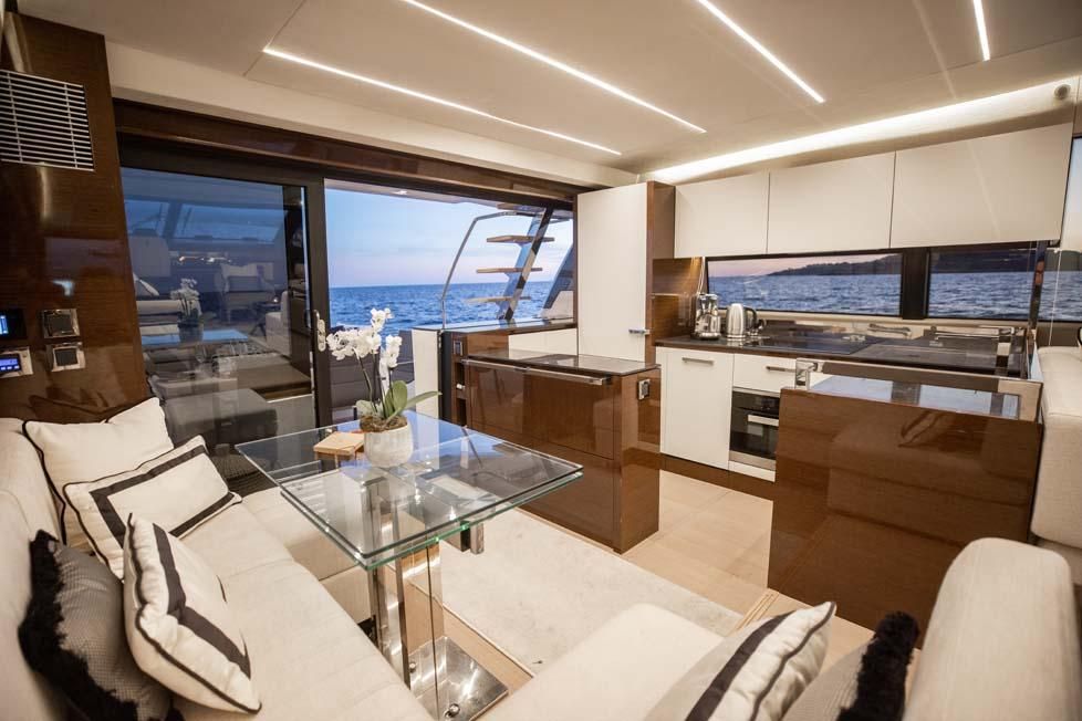 2019 Prestige 70 
