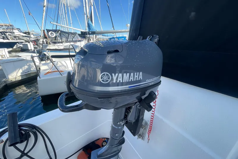 Happy Phantom Yacht Photos Pics Yamaha outboard motor on 1996 Bayliner 4087 Aft Cabin Motoryacht, docked in marina.
