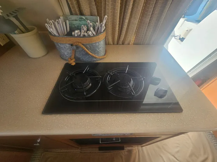 "117 West" Yacht Photos Pics 