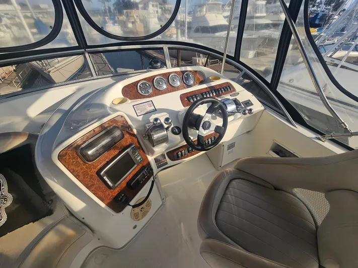 "117 West" Yacht Photos Pics 