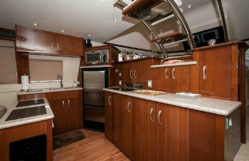 Chips Ahoy Yacht Photos Pics 2008 52 Carver Voyager - Chips Ahoy - Galley