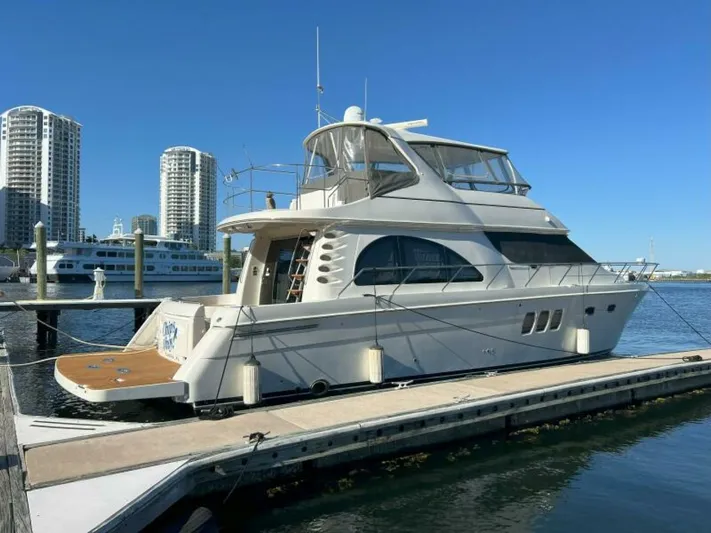 Chips Ahoy Yacht Photos Pics 2008 52 Carver Voyager - Chips Ahoy