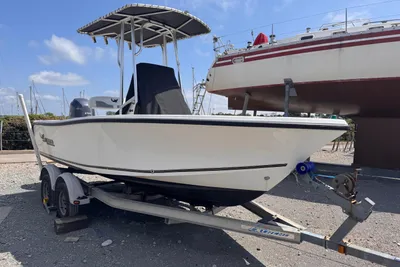 2010 Mako 184 CC
