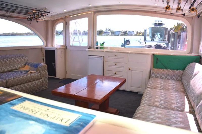 Low Bidder X Yacht Photos Pics Newer comfortable sofas