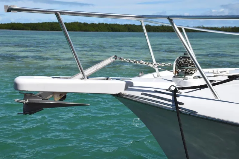 Low Bidder X Yacht Photos Pics Pulpit, windlass, and ground tackle