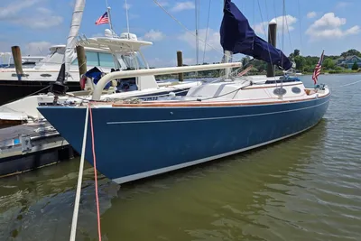 Alerion Express 28