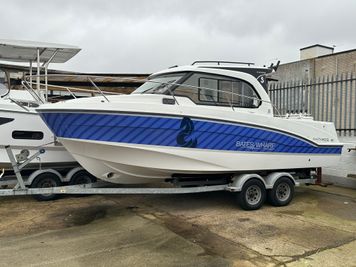 2022 Beneteau Antares 8 V2 Fishing