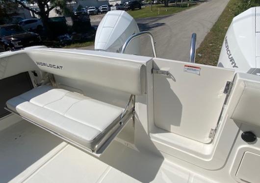 2024 World Cat 280 CC-X Center Console for sale - YachtWorld