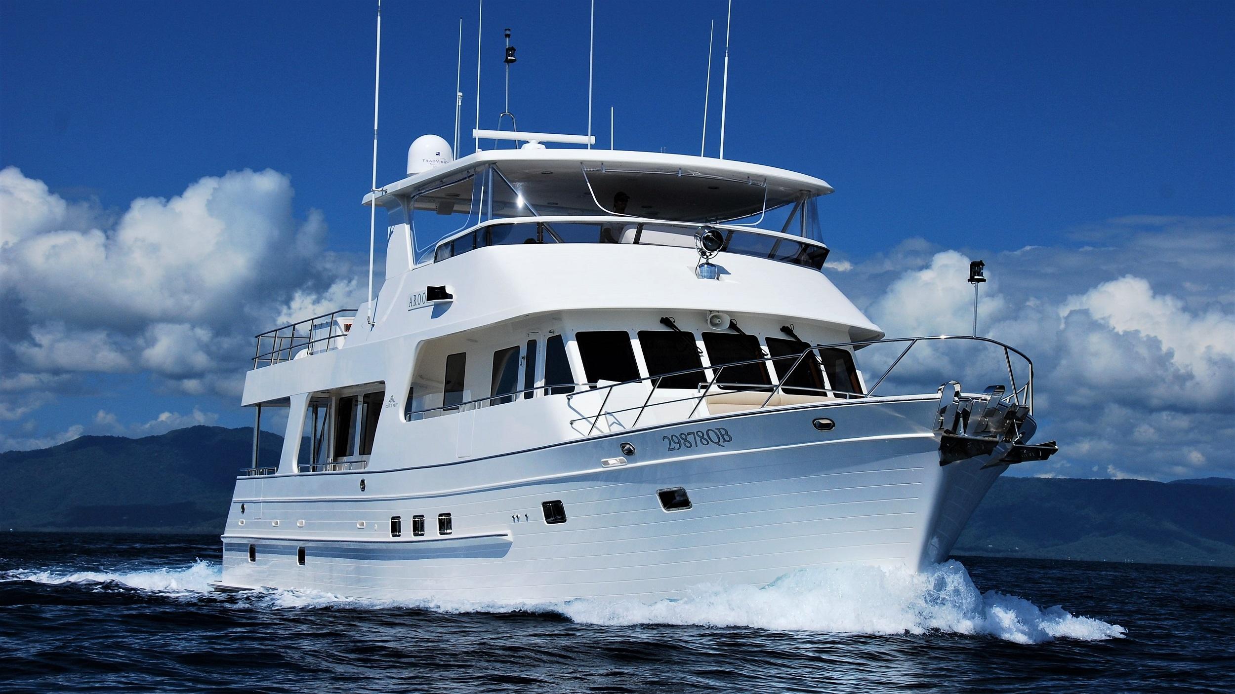 2010 Outer Reef Yachts 700