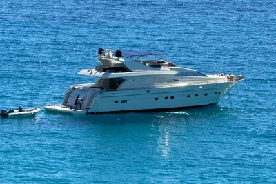 Astondoa 82