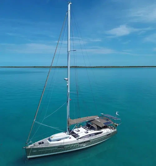 Fit Lady Yacht Photos Pics 