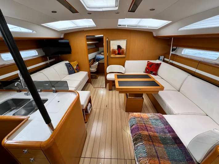 Fit Lady Yacht Photos Pics 