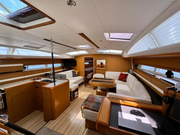 Fit Lady Yacht Photos Pics 