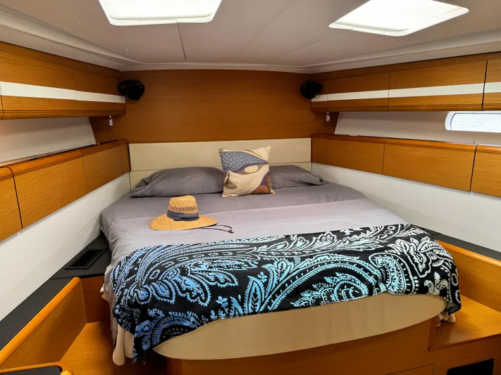 Fit Lady Yacht Photos Pics 