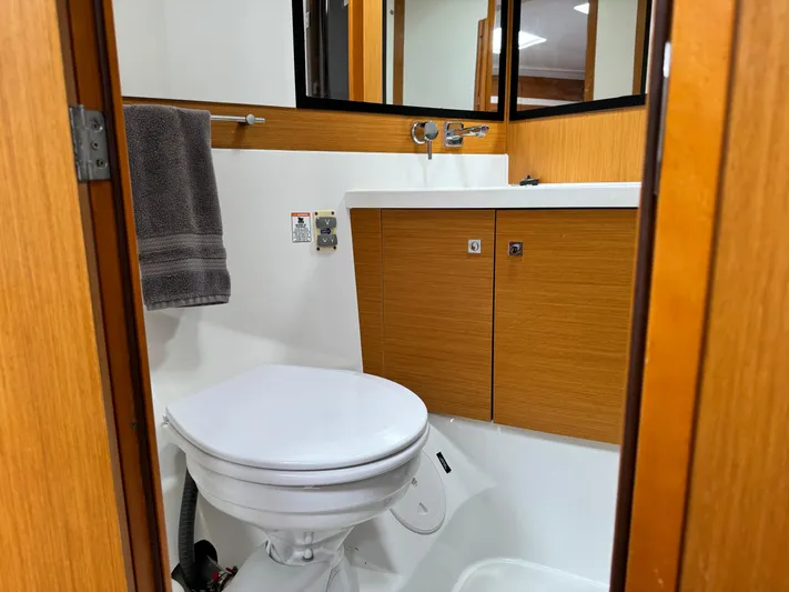 Fit Lady Yacht Photos Pics 